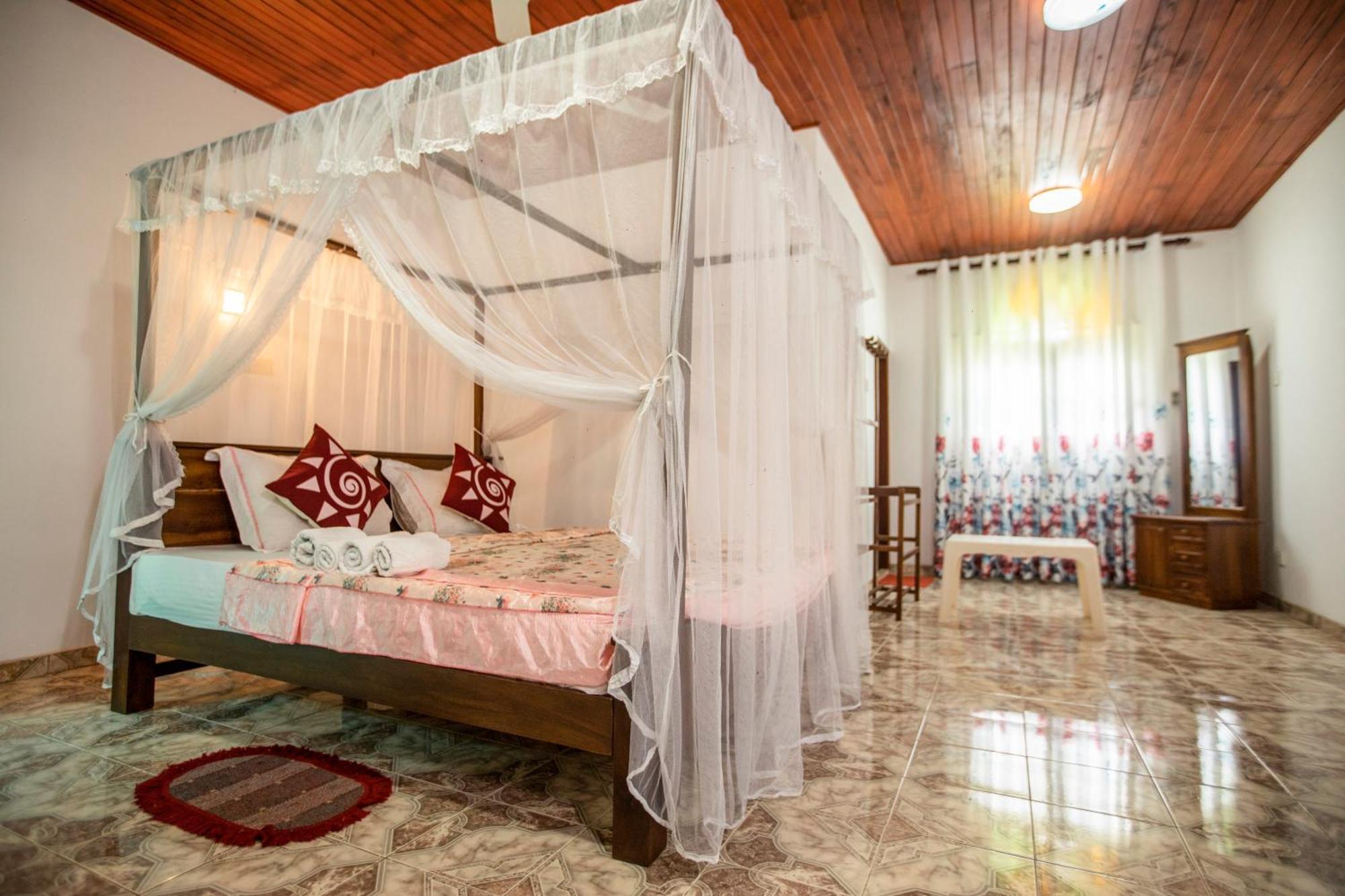 Three Shades Bed & Breakfast Galle Exterior photo