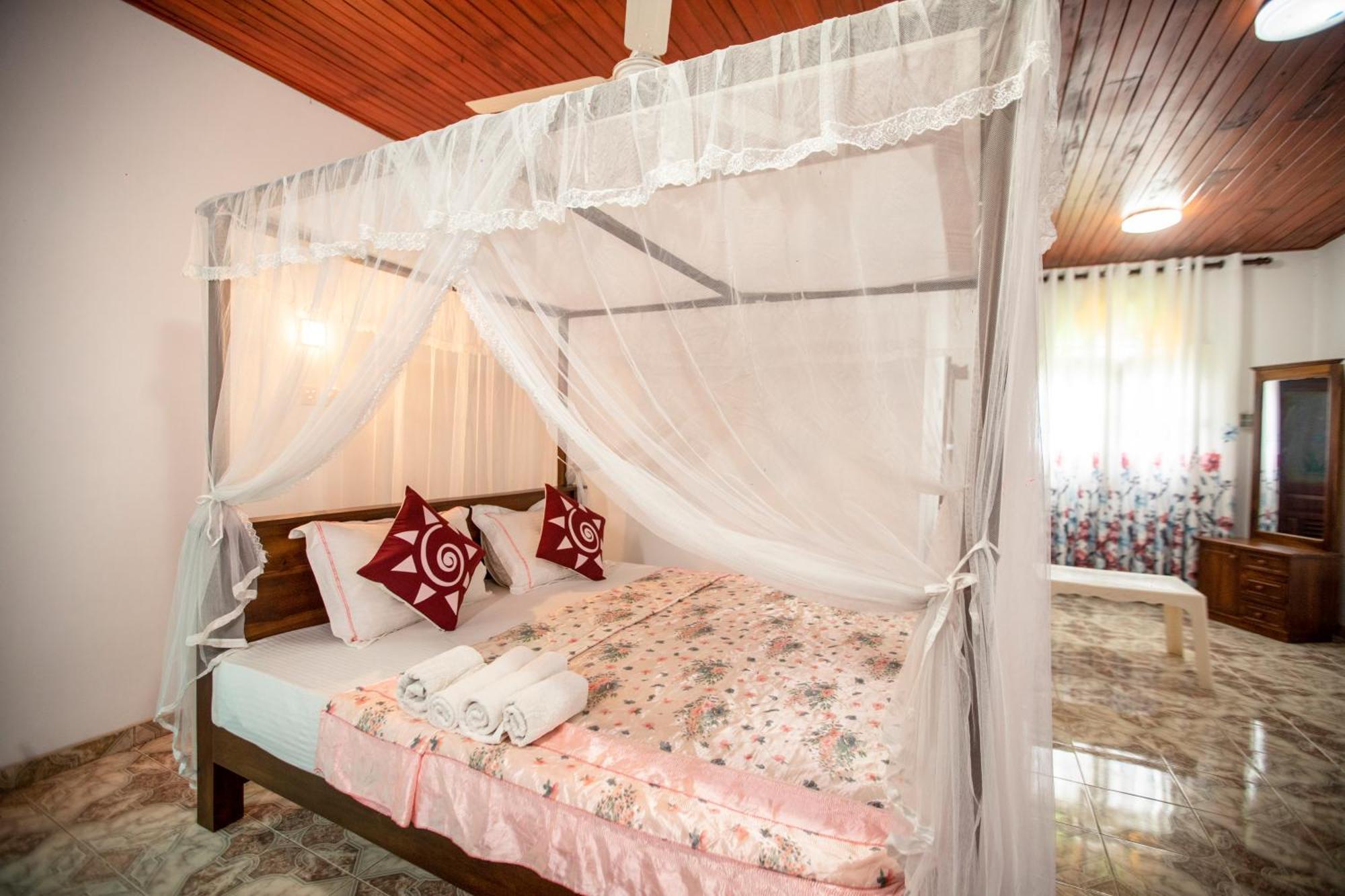Three Shades Bed & Breakfast Galle Exterior photo