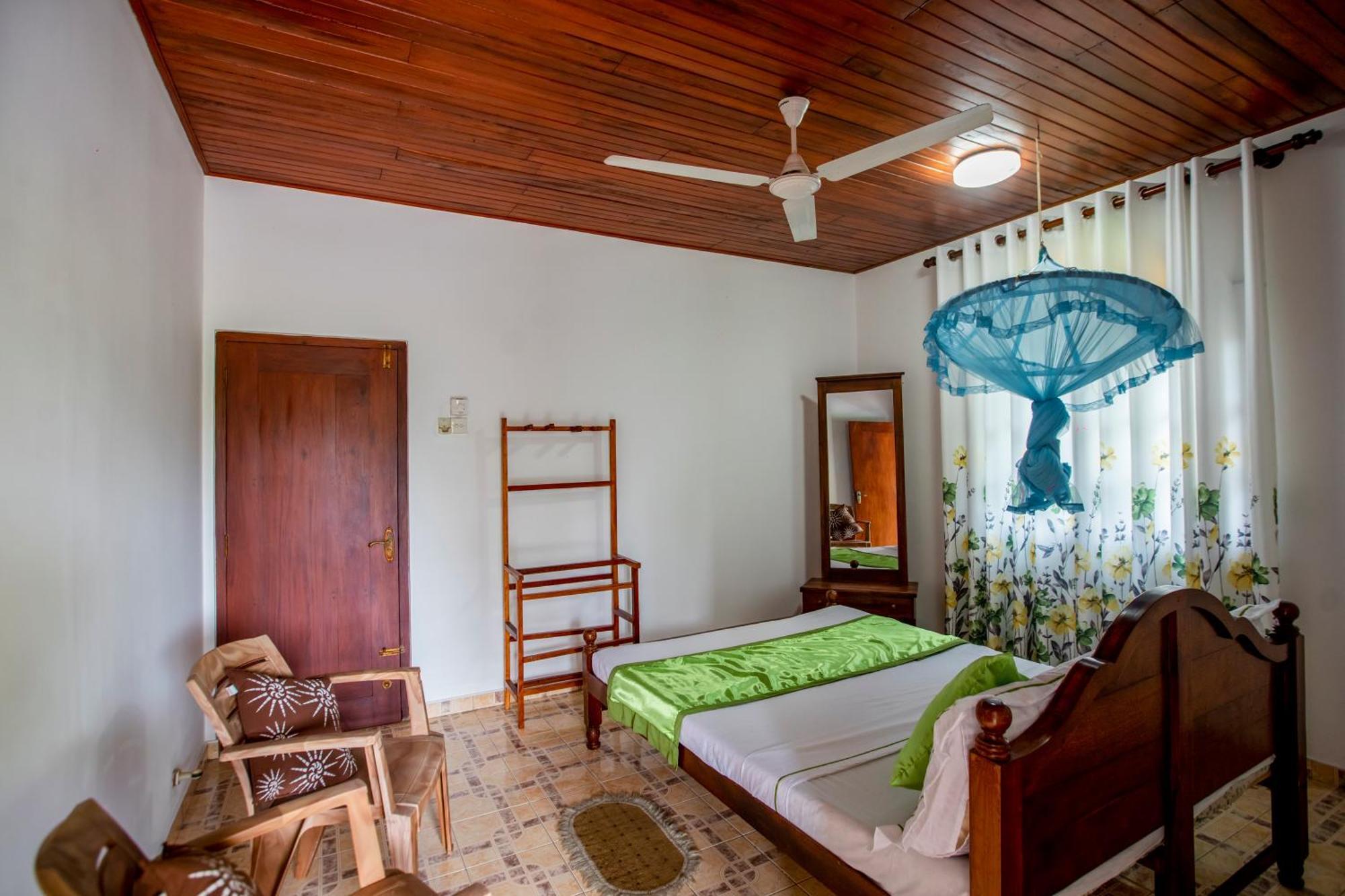 Three Shades Bed & Breakfast Galle Exterior photo